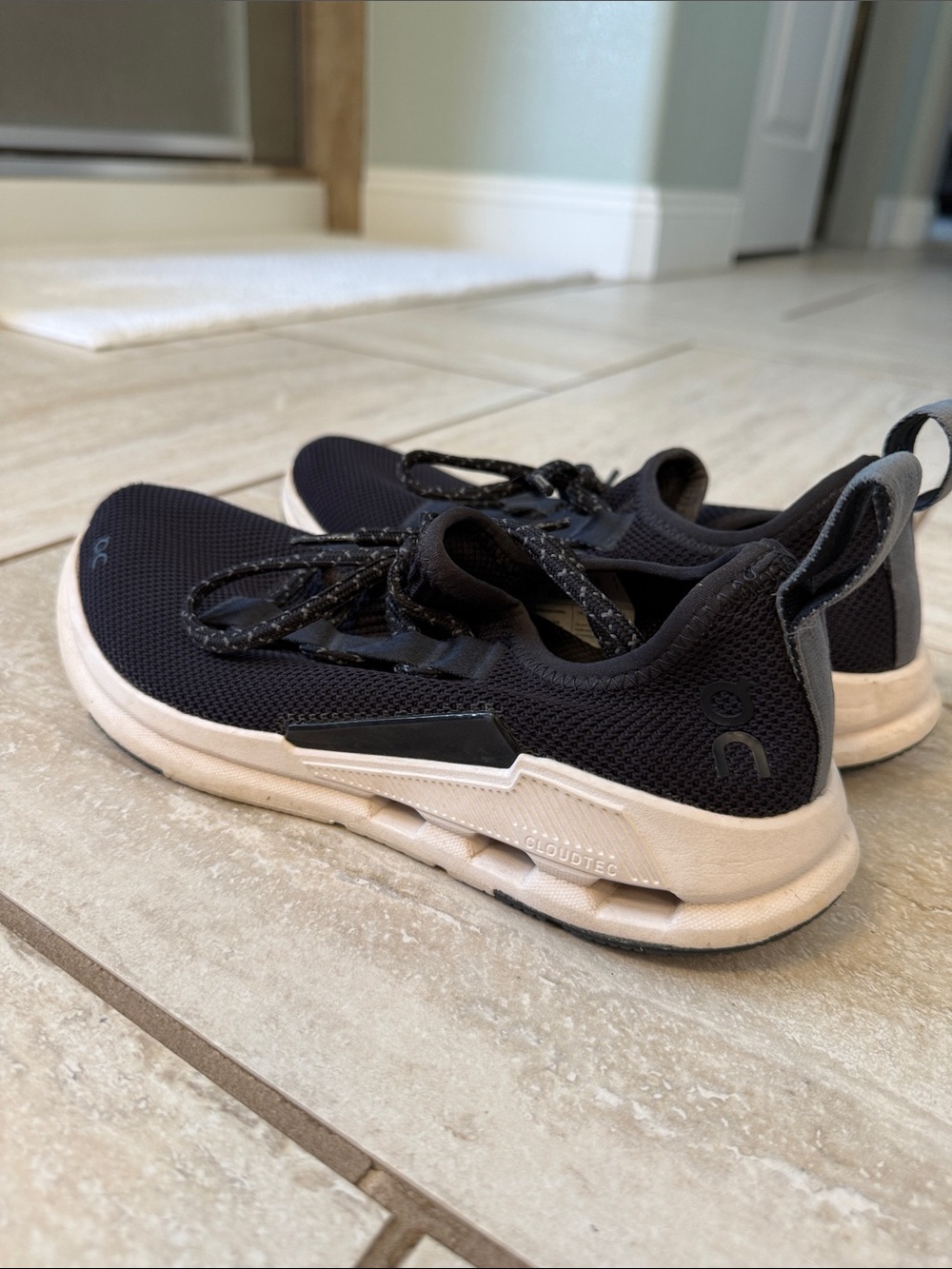 On Cloudeasy Women’s Shoes - Picture 6 of 16